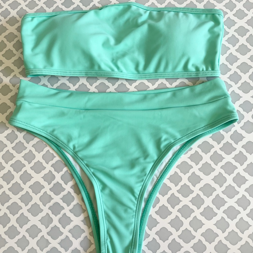 New aqua bikini - Picture 2 of 4